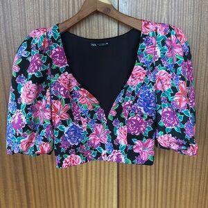 Floral pink crop top